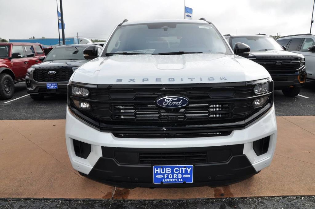 New 2025 Ford Expedition Active image 8