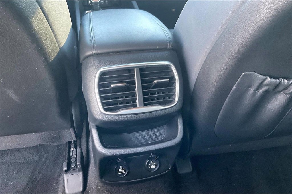 Used 2019 Hyundai Santa Fe SEL image 32