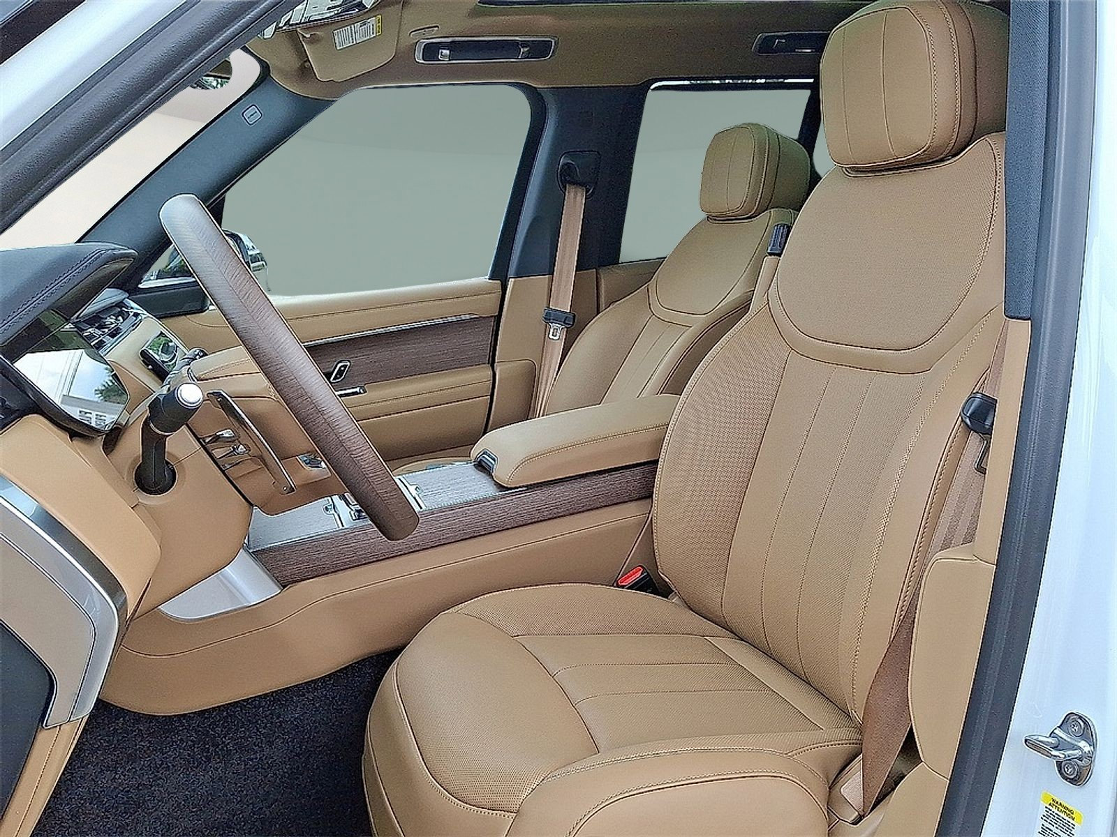 New 2025 Land Rover Range Rover SE image 6