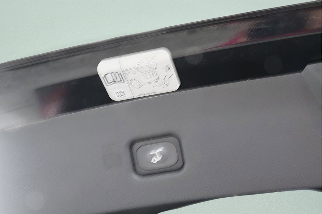 Used 2016 Lincoln MKX Select w/ Select Plus Package AWD/4WD image 30