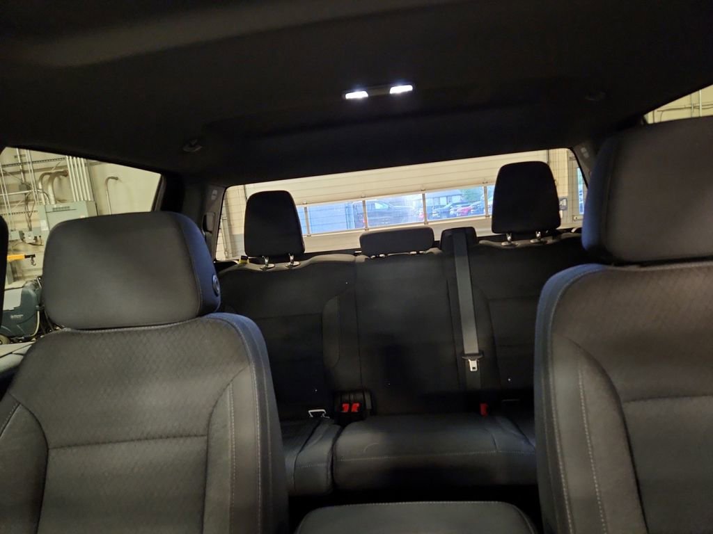 Certified 2025 Chevrolet Silverado 1500 LT AWD/4WD image 34