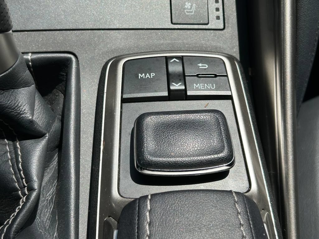 Used 2017 Lexus IS 350 F Sport w/ F Sport Package RWD image 28
