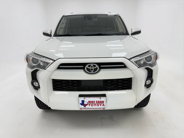 Used 2023 Toyota 4Runner SR5 AWD/4WD image 3
