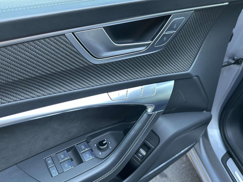 Used 2021 Audi S6 Premium Plus w/ S Sport Package image 19