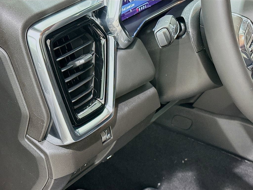 New 2026 GMC Canyon Elevation RWD image 10