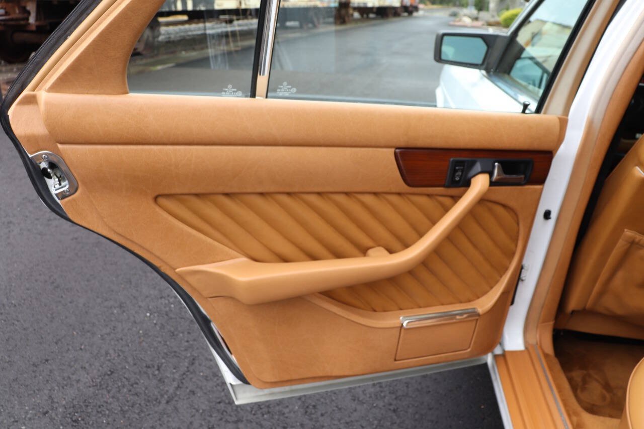 Used 1989 Mercedes-Benz 300 SE image 41
