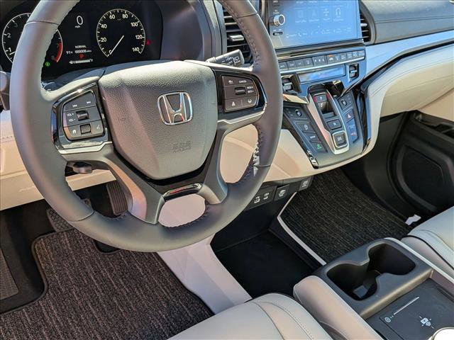 New 2026 Honda Odyssey Touring image 3