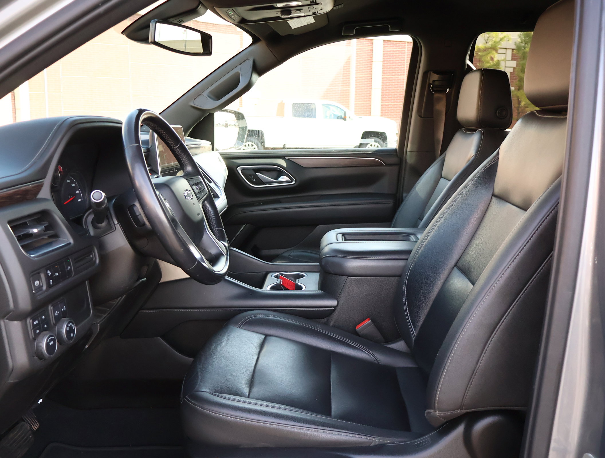 Used 2021 Chevrolet Tahoe Z71 image 11