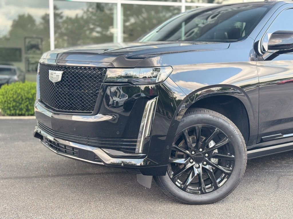 Used 2024 Cadillac Escalade ESV Sport Platinum w/ LPO, ONYX Package image 8
