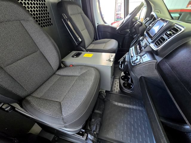 Used 2025 RAM ProMaster 2500 w/ Quick Order Package 22G SLT FWD image 12