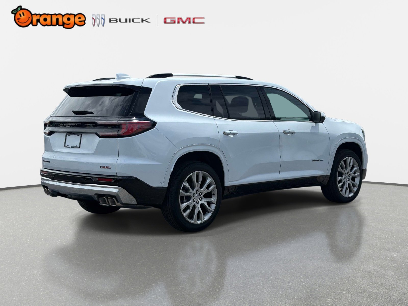 New 2026 GMC Acadia Denali w/ Super Cruise Package FWD image 3