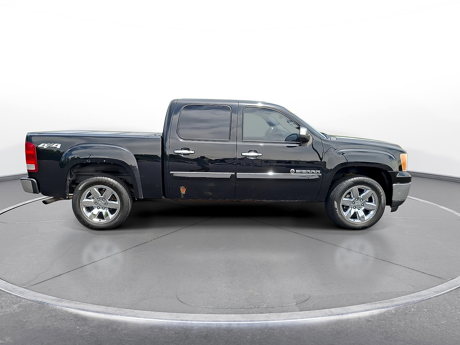 Used 2012 GMC Sierra 1500 SLT w/ Heritage Edition AWD/4WD image 9