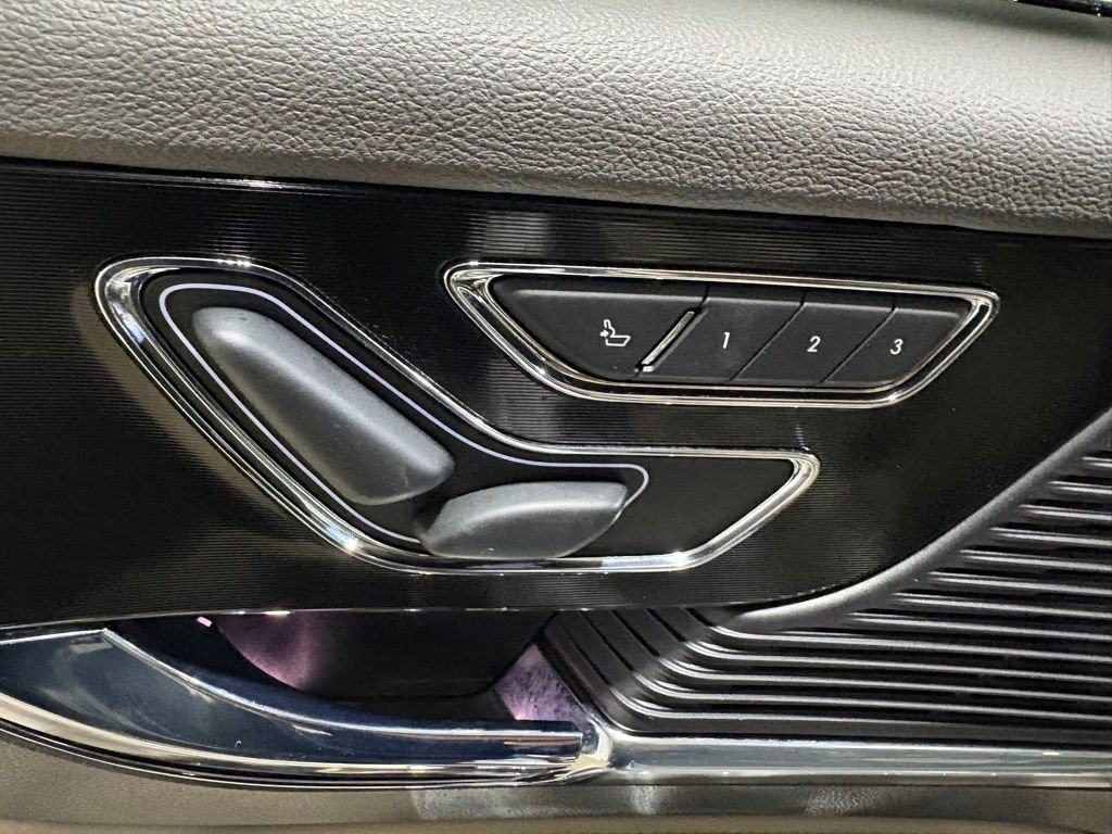 Used 2022 Lincoln Corsair Reserve w/ Equipment Group 201A image 19