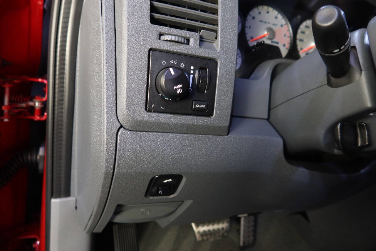 Used 2006 Dodge Ram 1500 Truck 2WD Quad Cab w/ Communication Pkg image 35