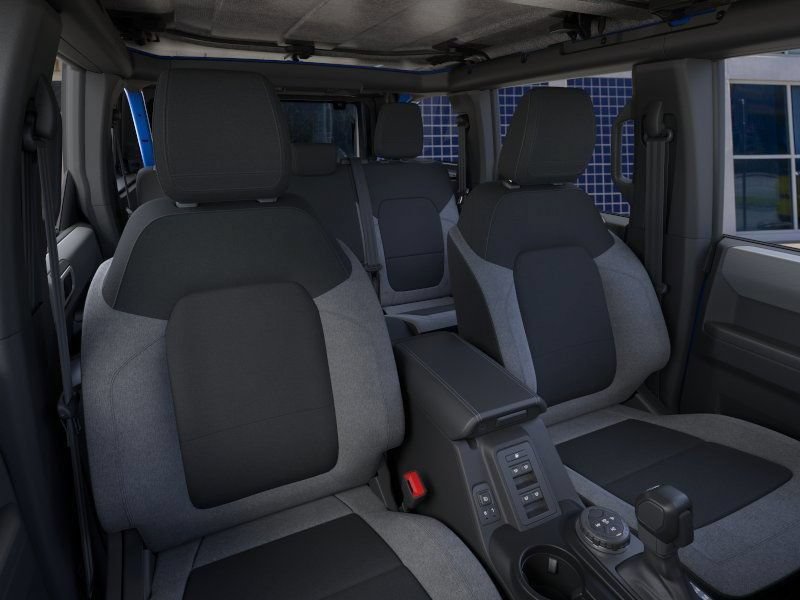 New 2025 Ford Bronco 4-Door AWD/4WD image 36