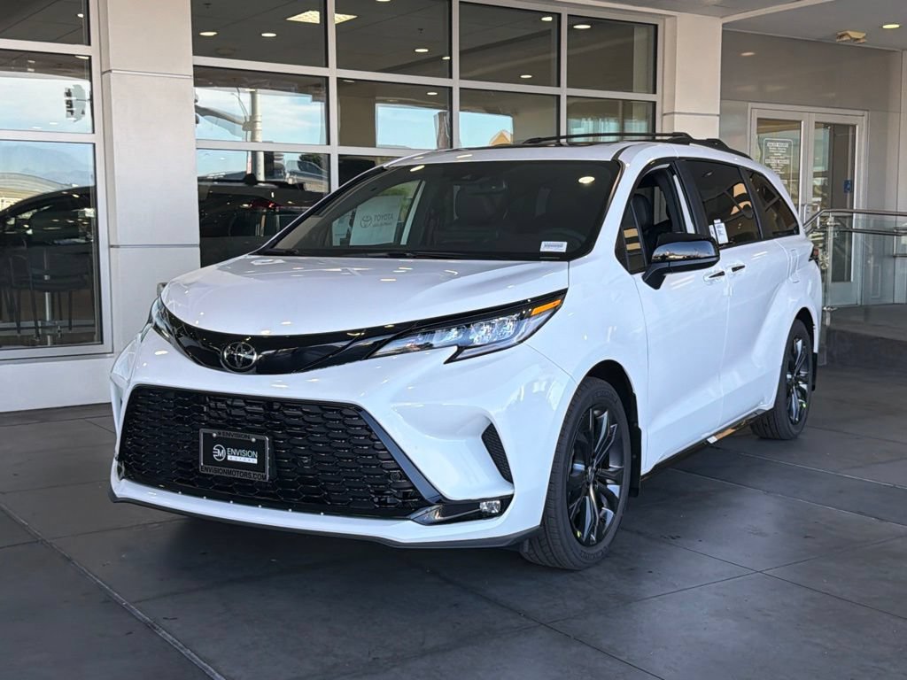 New 2026 Toyota Sienna XSE FWD image 2