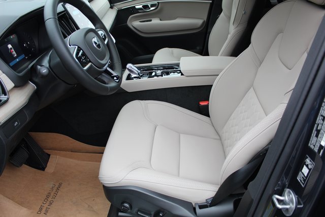 New 2026 Volvo XC90 B5 Core w/ Protection Package Premier image 12