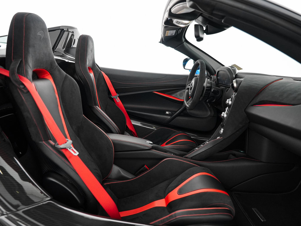 Used 2023 McLaren 720S Performance RWD image 31