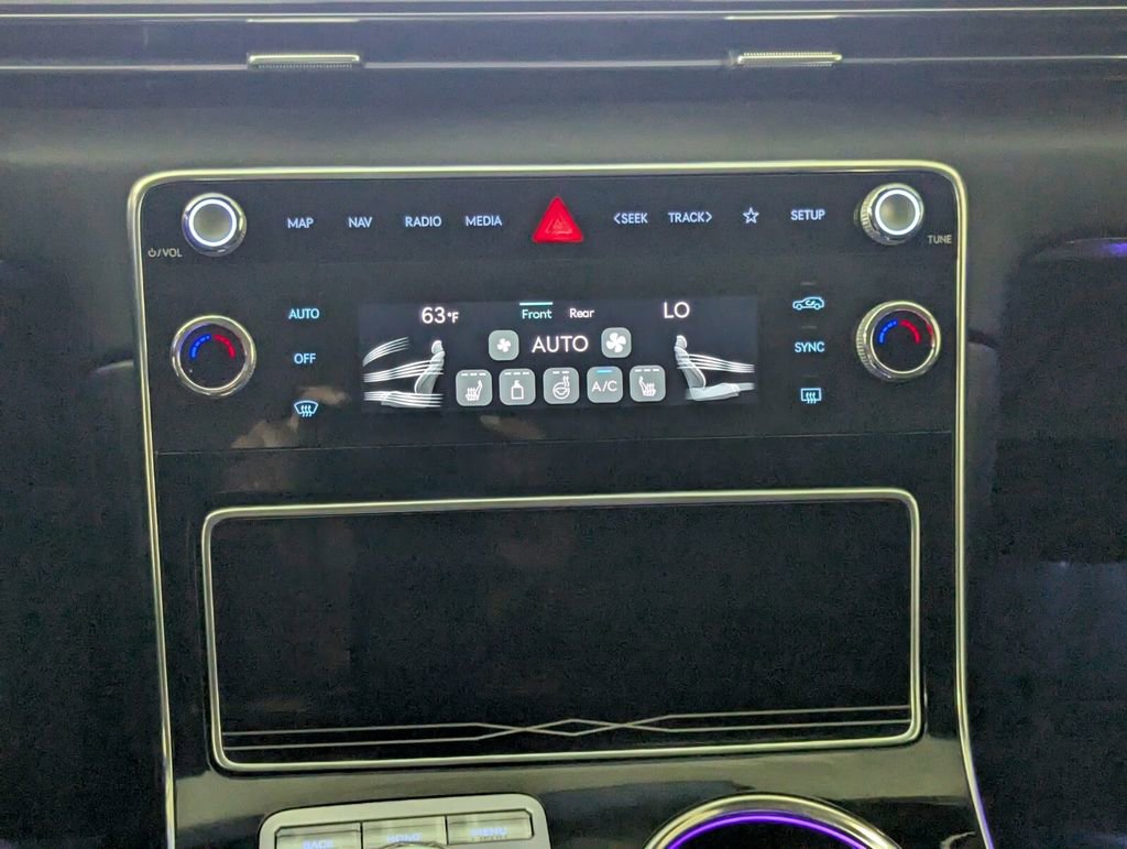 Used 2025 Genesis GV80 2.5T AWD/4WD image 21