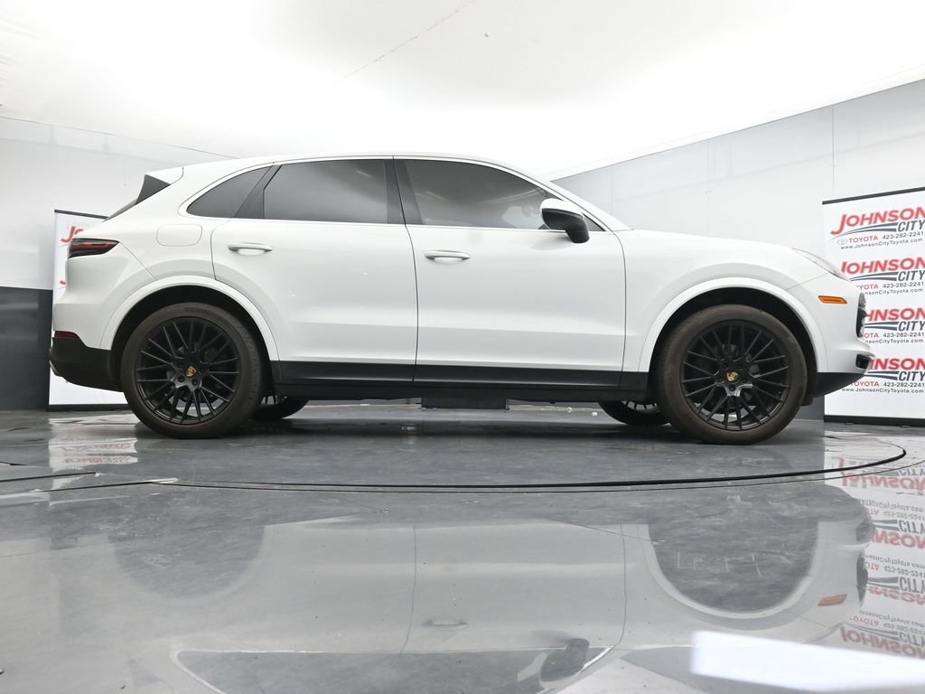 Used 2019 Porsche Cayenne image 24