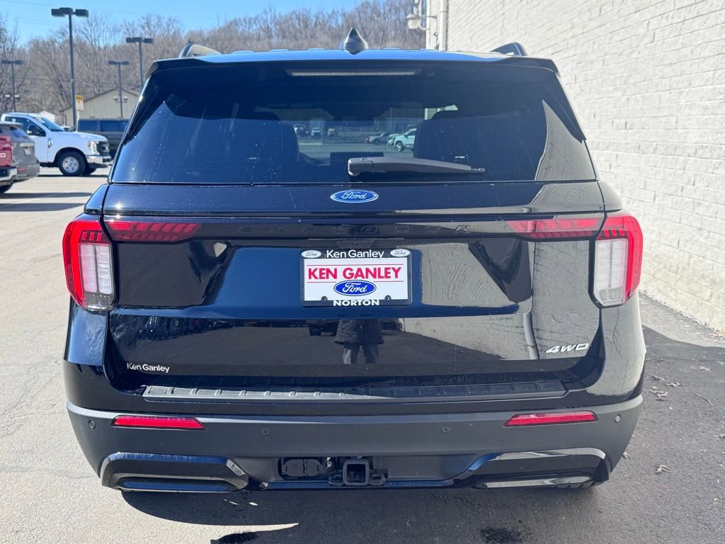 New 2026 Ford Explorer ST-Line w/ ST-Line Street Pack image 10