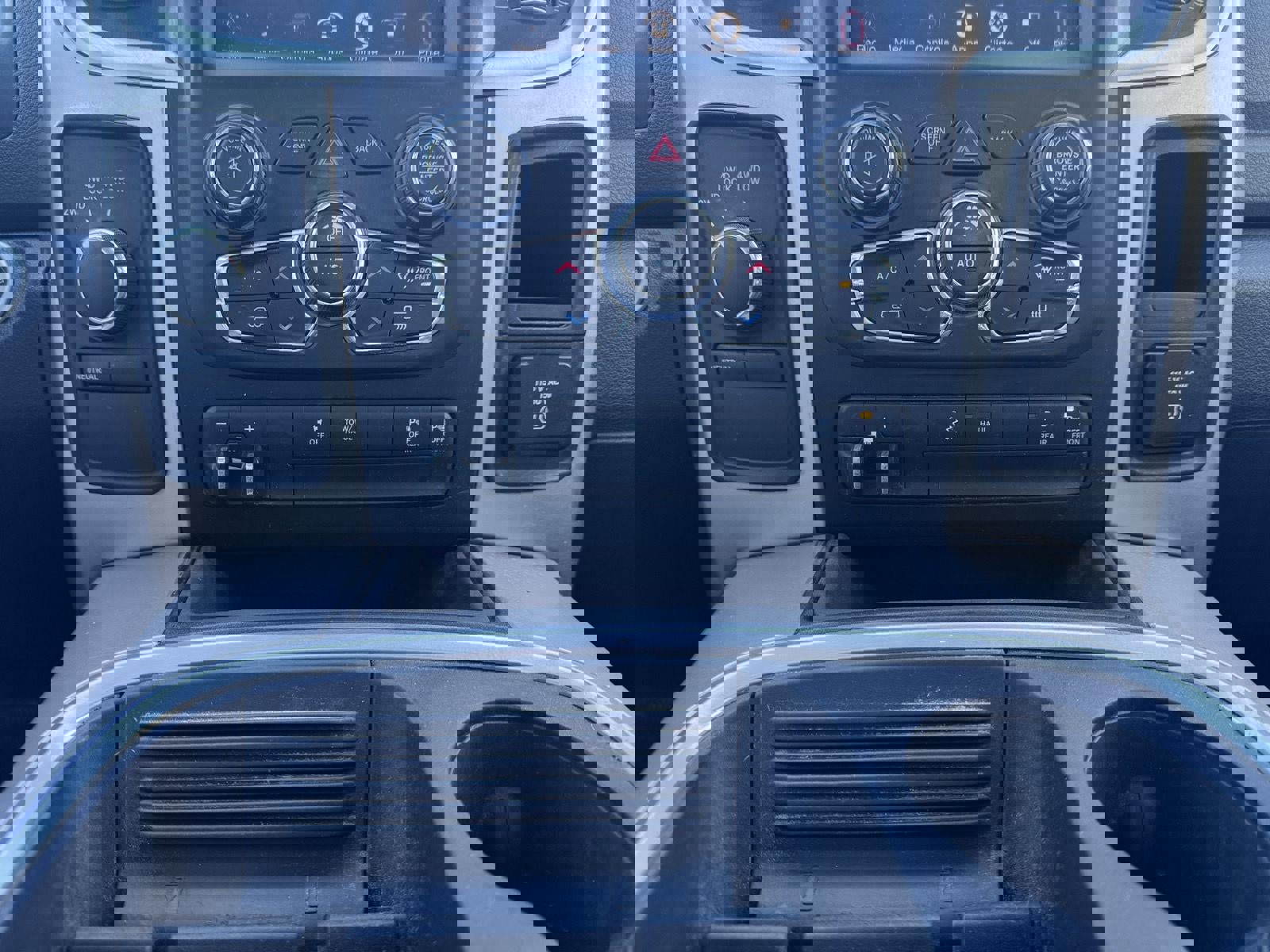 Used 2017 RAM 3500 Big Horn w/ Sport Appearance Group image 22