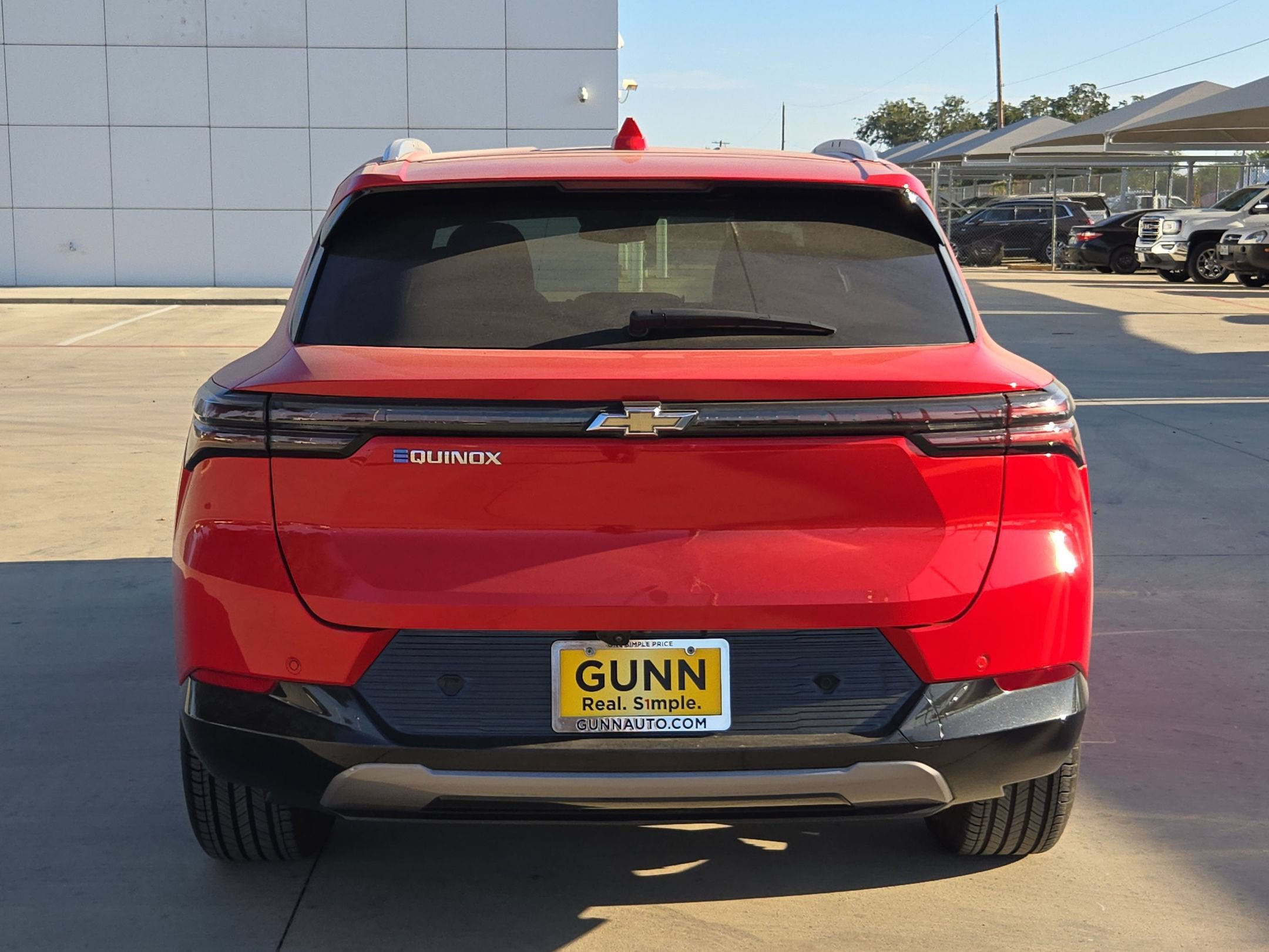 Certified 2024 Chevrolet Equinox EV LT FWD image 4