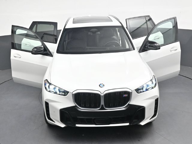 Used 2025 BMW X5 M60i AWD/4WD image 42