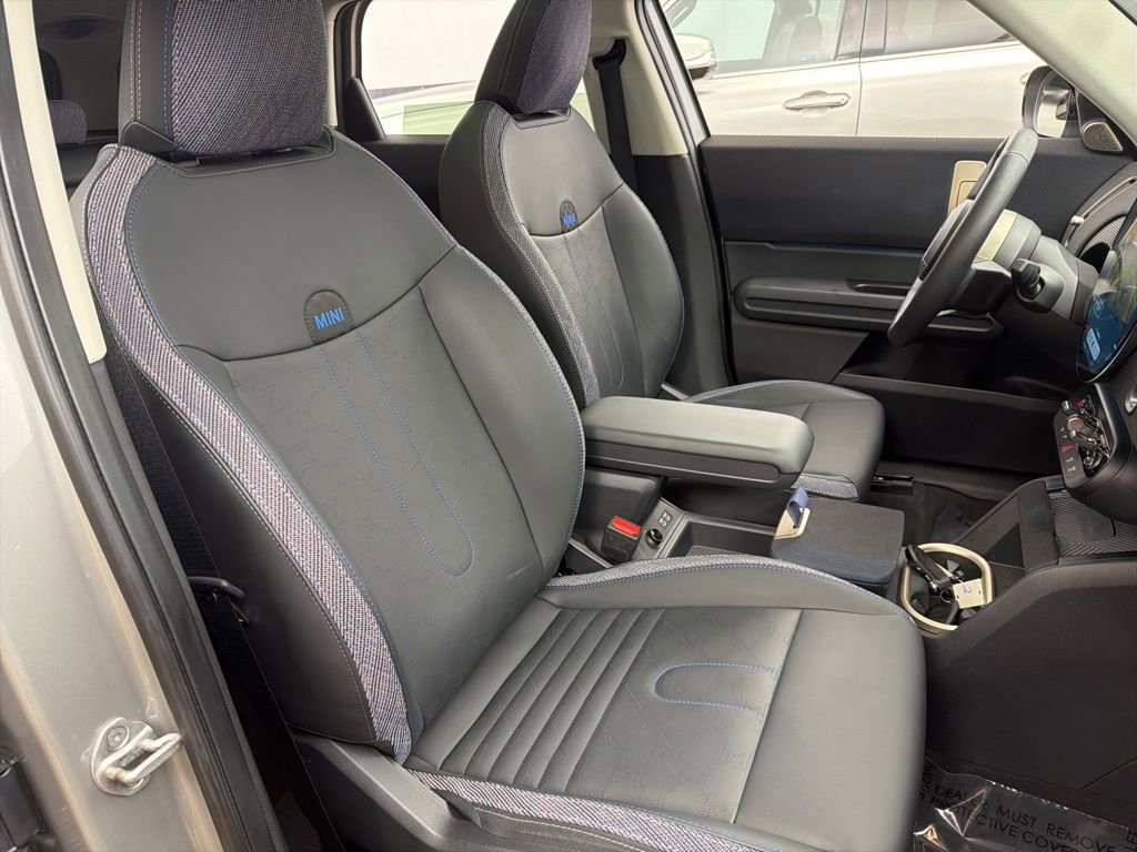 Used 2025 MINI Cooper Countryman S w/ Comfort Package Max image 25