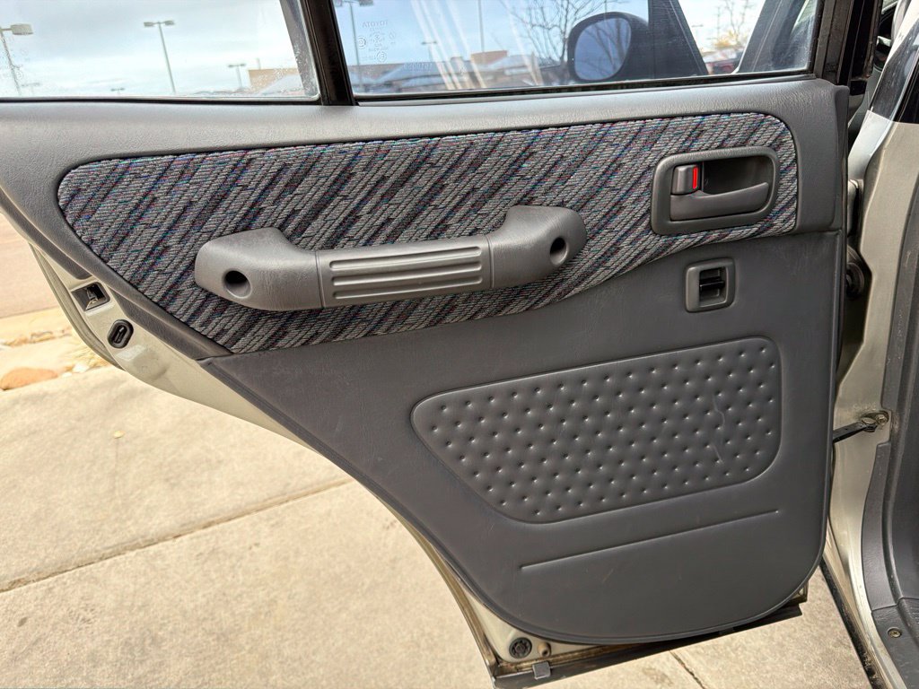 Used 1999 Toyota RAV4 4WD 4-Door image 20