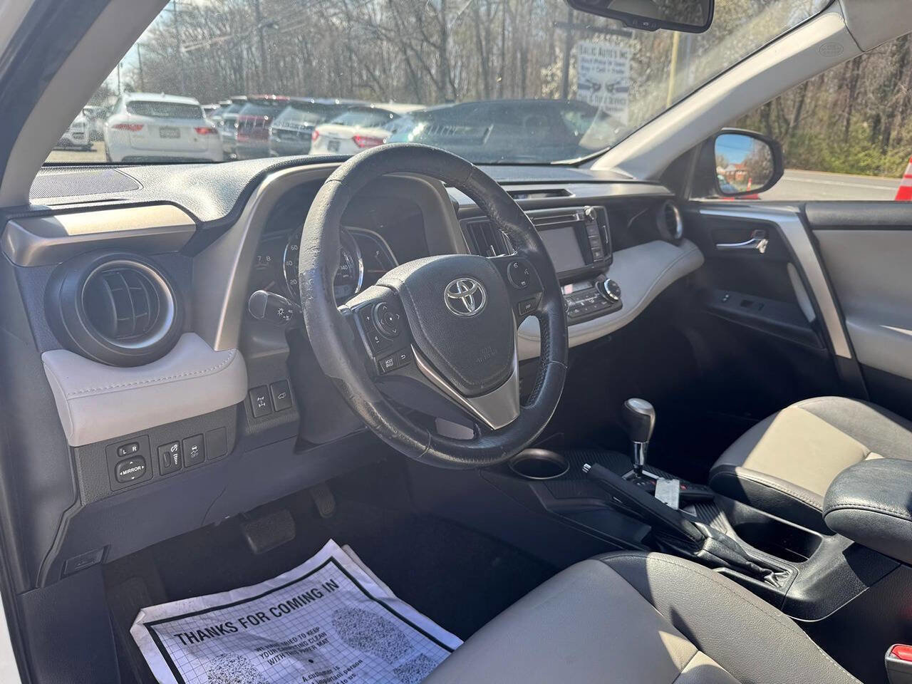 Used 2015 Toyota RAV4 Limited image 17