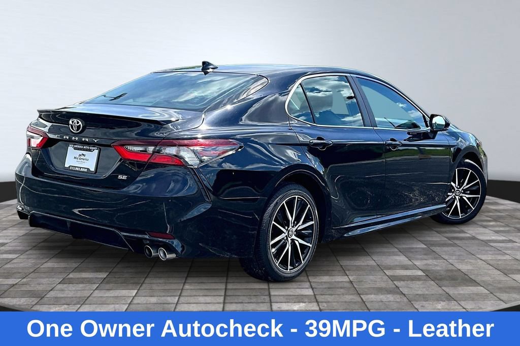 Used 2023 Toyota Camry SE FWD image 2