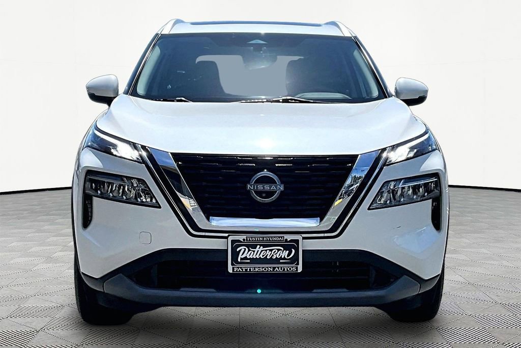 Used 2022 Nissan Rogue SV w/ SV Premium Package AWD/4WD image 3