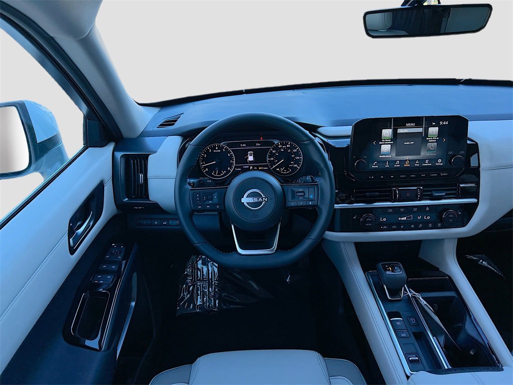 New 2025 Nissan Pathfinder SL image 21