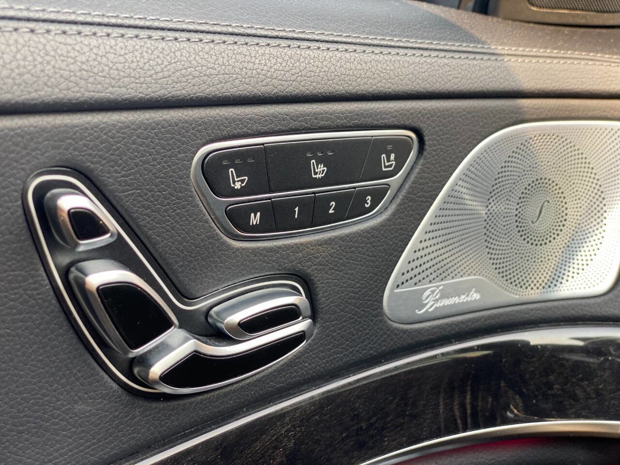 Used 2020 Mercedes-Benz S 560 4MATIC Sedan image 16