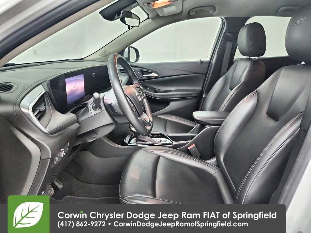 Used 2024 Buick Encore GX Sport Touring image 19