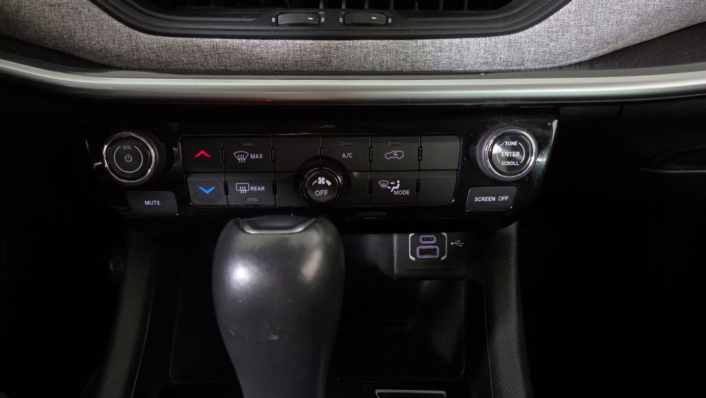 Used 2022 Jeep Compass Latitude AWD/4WD image 25