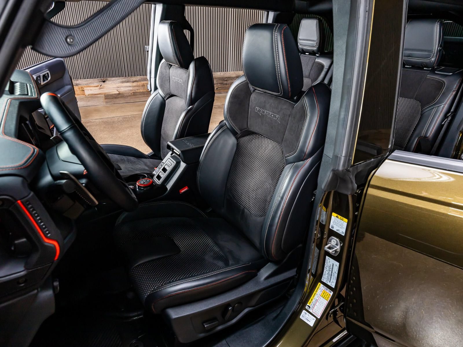 Used 2026 Ford Bronco Raptor AWD/4WD image 31
