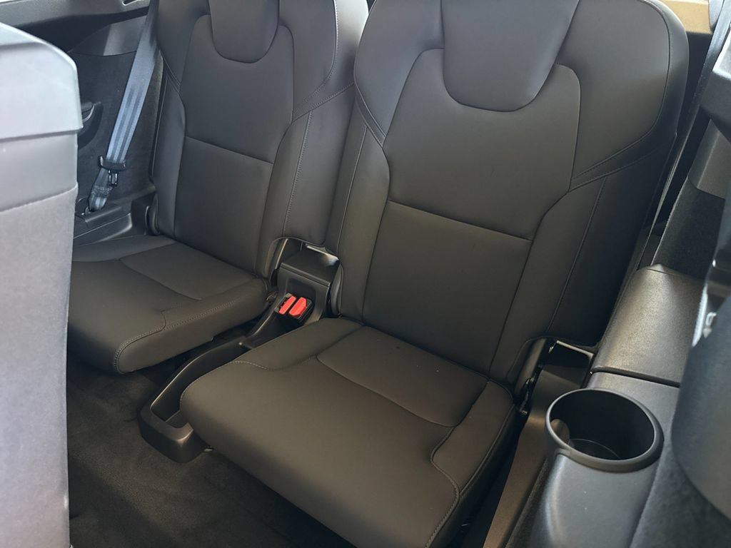 New 2026 Volvo XC90 B5 Core AWD/4WD image 14