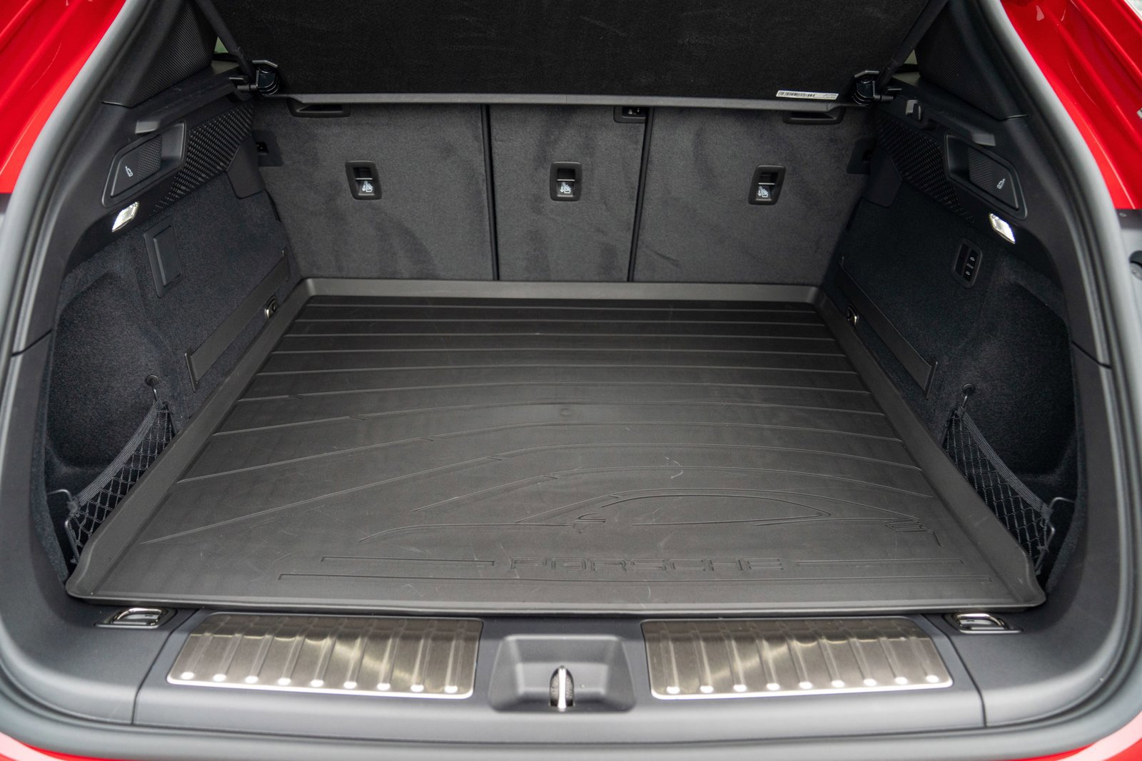 New 2026 Porsche Macan Turbo Electric image 27