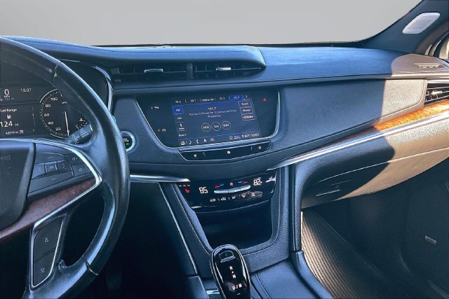 Used 2020 Cadillac XT5 Premium Luxury AWD/4WD image 6