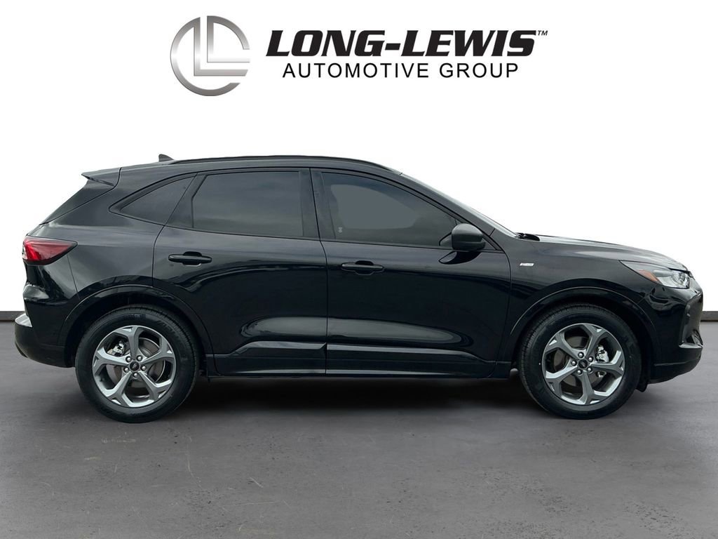 Certified 2023 Ford Escape ST-Line w/ Tech Pack #1 FWD image 8