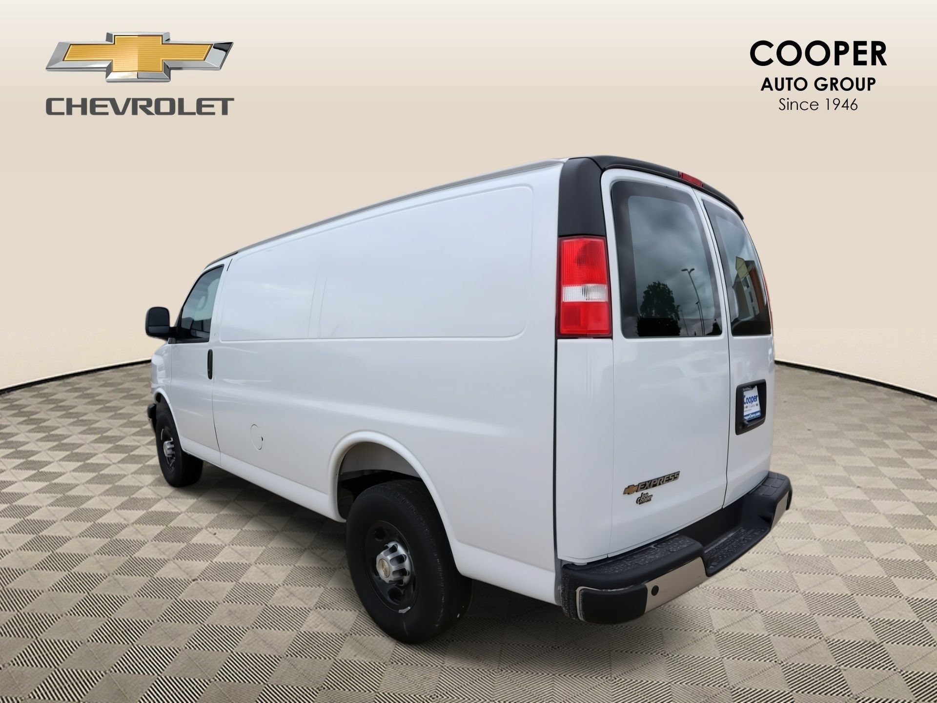 New 2026 Chevrolet Express 3500 w/ Driver Convenience Package RWD image 23