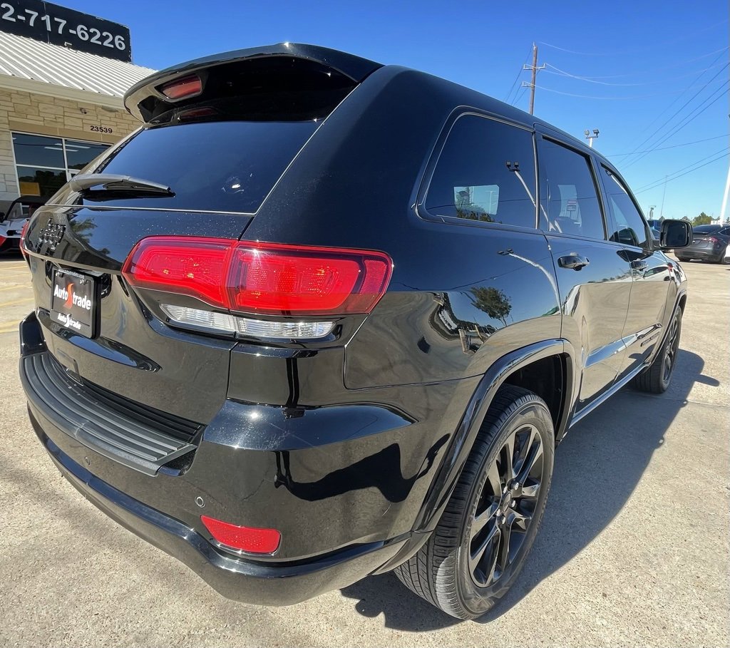 Used 2021 Jeep Grand Cherokee Laredo X image 6