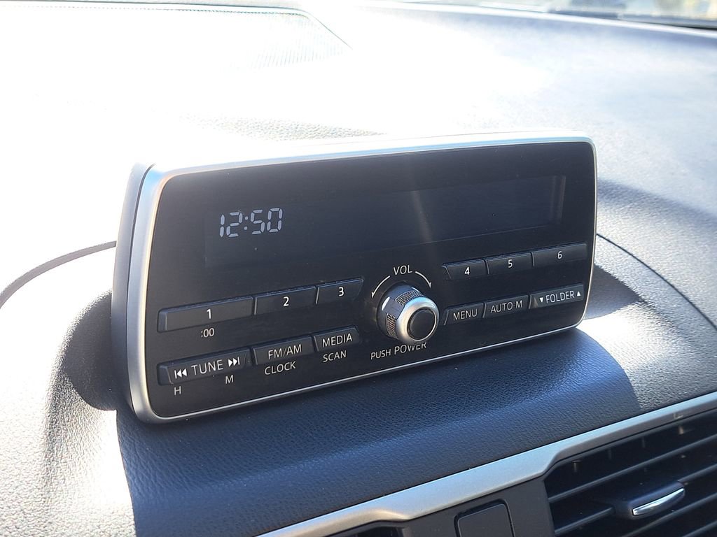 Used 2014 MAZDA MAZDA3 i SV image 18