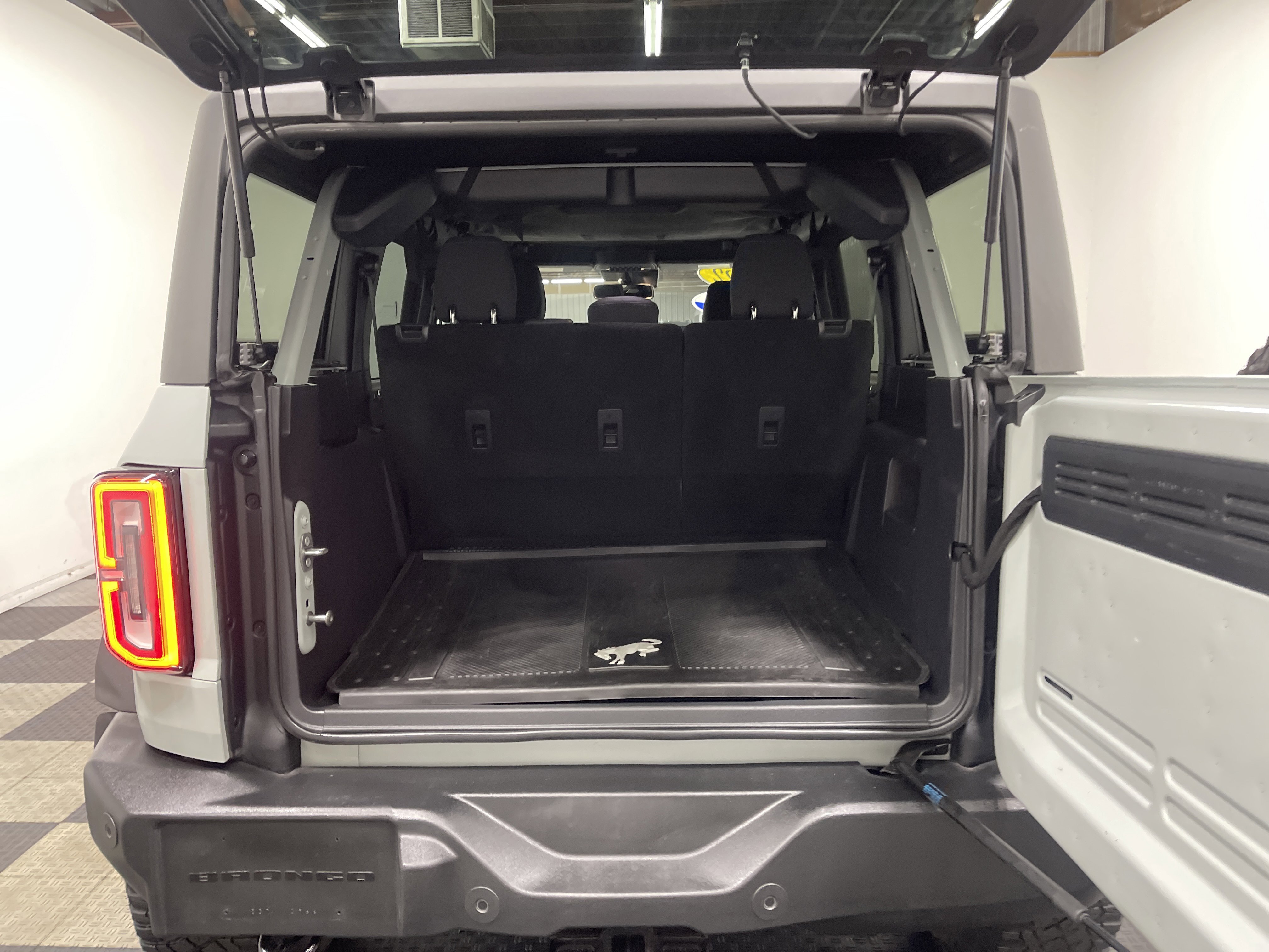 Used 2022 Ford Bronco Wildtrak image 18