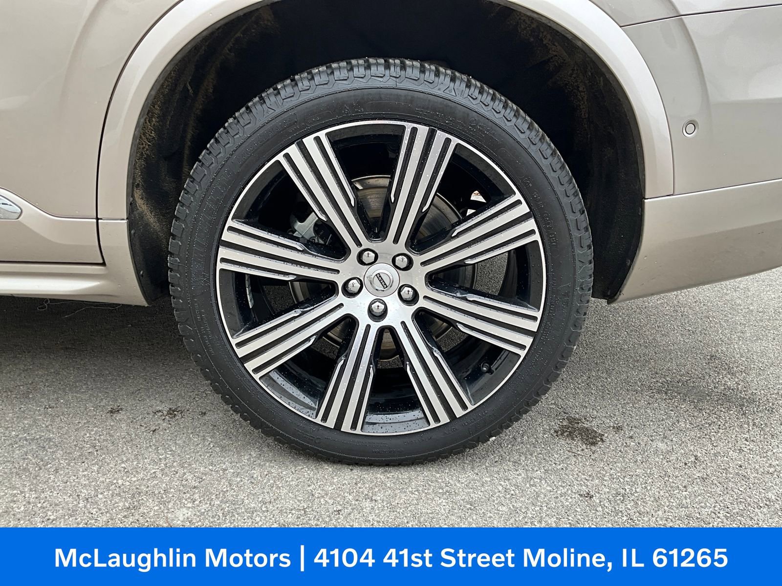 Certified 2023 Volvo XC90 B6 Ultimate w/ Protection Package Premier image 15