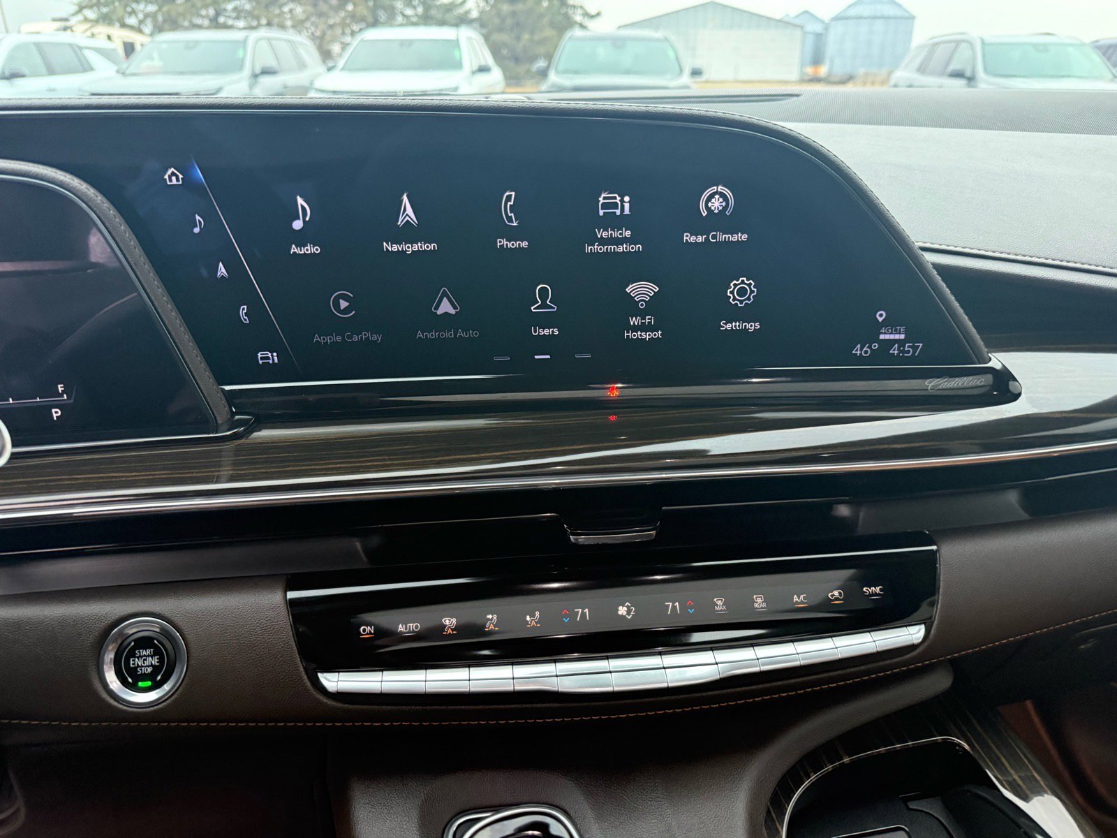 Used 2023 Cadillac Escalade Premium Luxury w/ Performance Package image 23