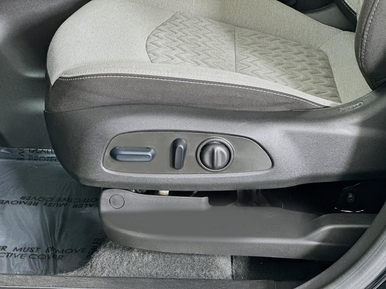 Used 2024 Chevrolet Equinox LT image 28