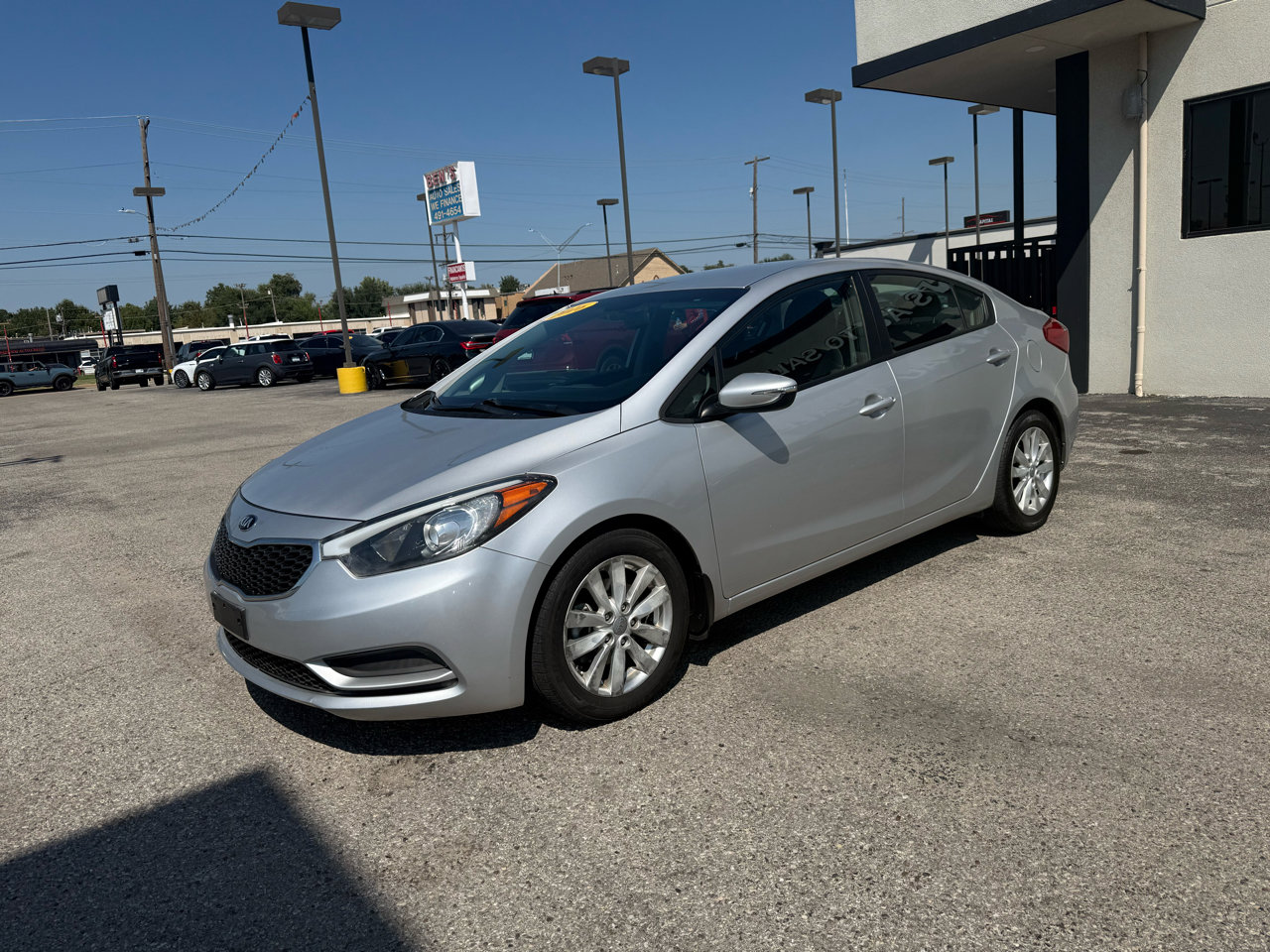 Used 2016 Kia Forte LX w/ LX Popular Plus Package image 2